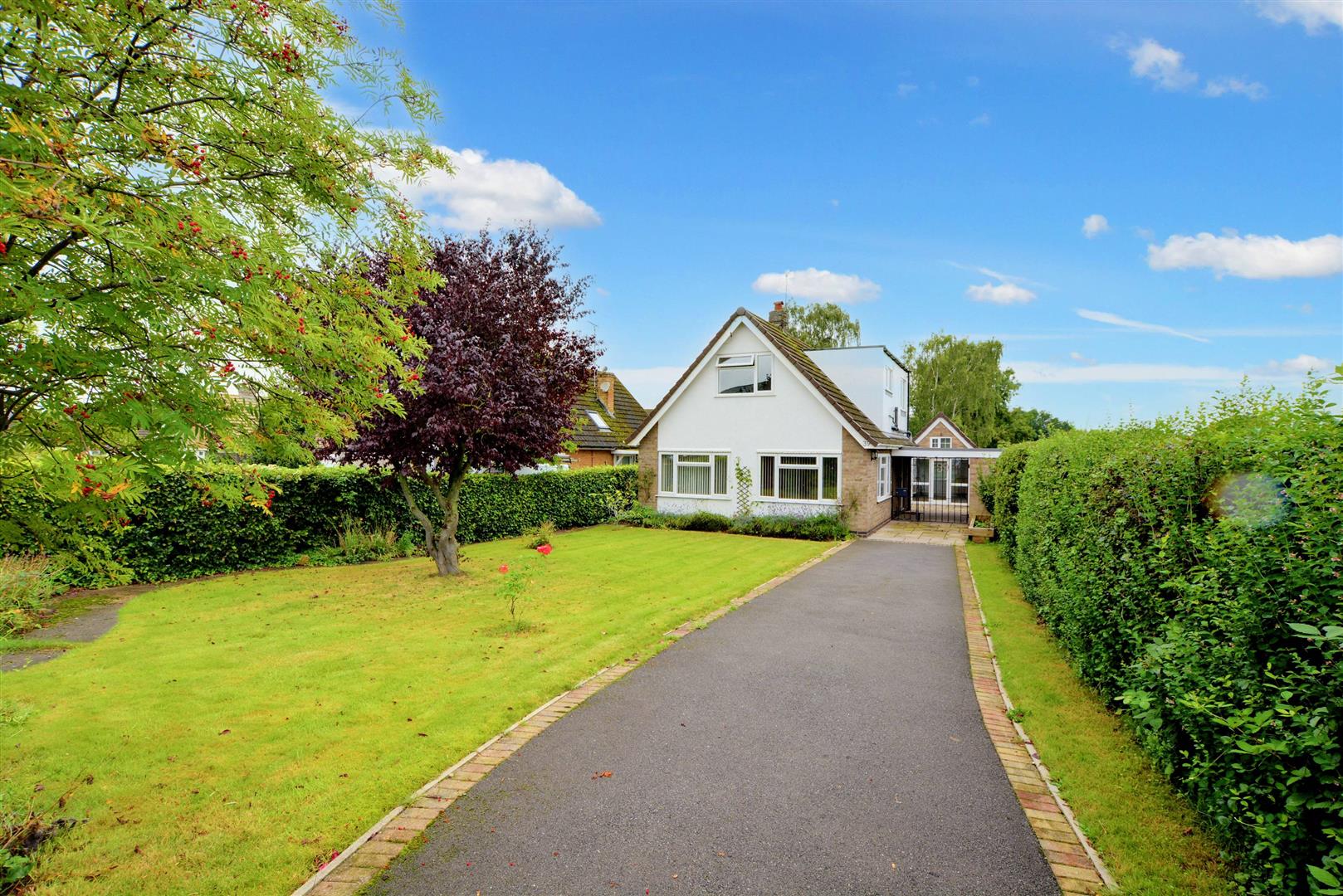 Long Lane, Attenborough, Nottingham Robert Ellis Estate Agents